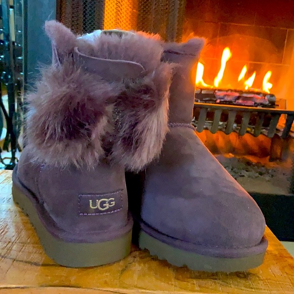 dark purple uggs